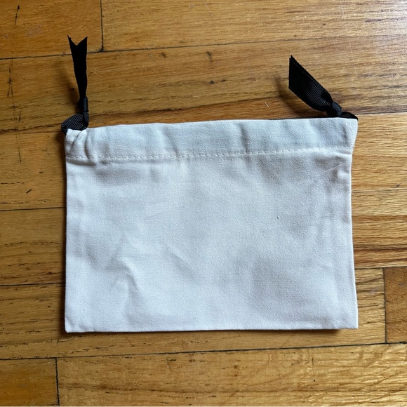 (3 for $15) Victoria Beckham beauty drawstring pouch NWOT - Picture 3 of 4